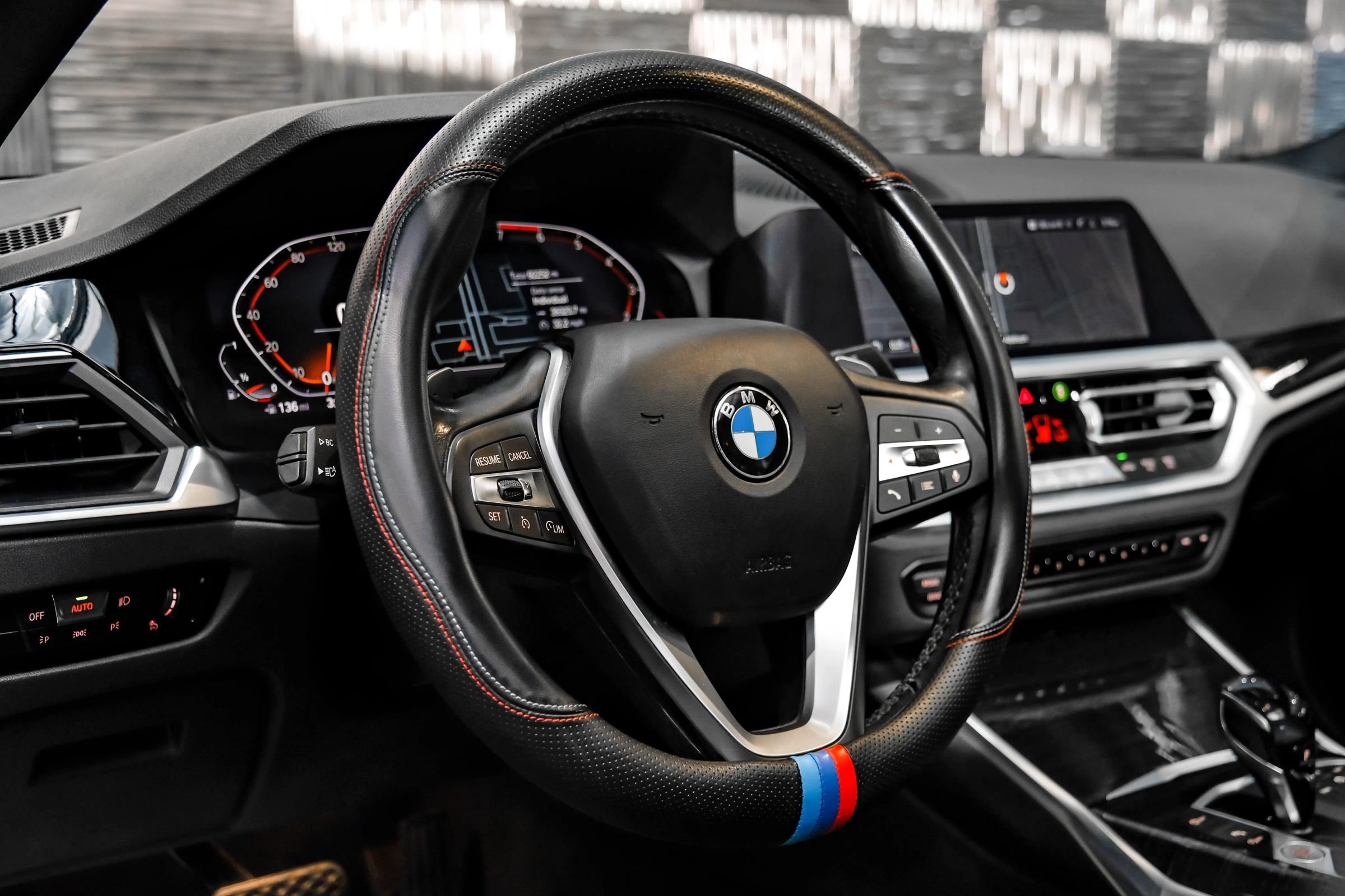 Used 2021 BMW 330i Sedan w/ Driving Assistance Package RWD image 14