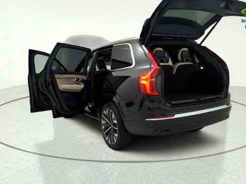 Used 2026 Volvo XC90 B5 Plus w/ Protection Package AWD/4WD image 13