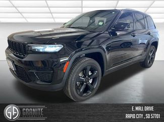Used 2024 Jeep Grand Cherokee Altitude AWD/4WD 360° Tour