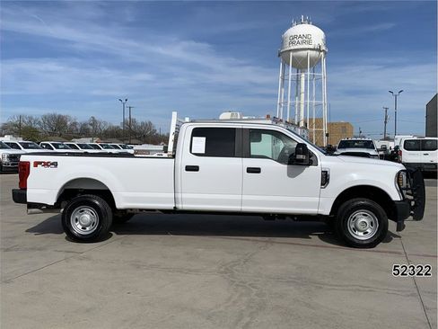 Used 2019 Ford F250 XL w/ Power Equipment Group image 5