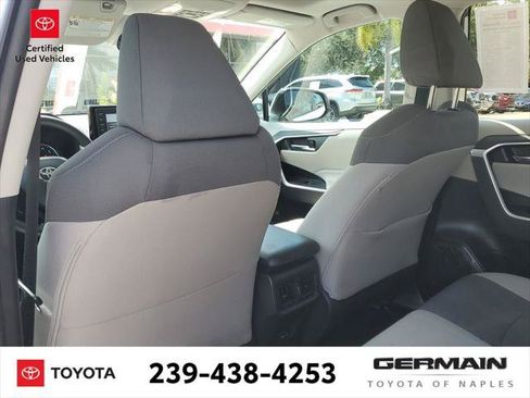 Certified 2022 Toyota RAV4 XLE w/ Convenience Package FWD image 21