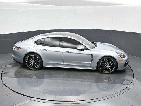 Certified 2023 Porsche Panamera 4 Platinum Edition image 31