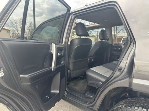 Used 2015 Toyota 4Runner SR5 Premium image 13