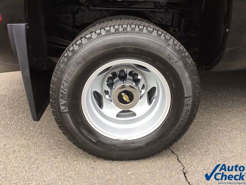 Used 2016 Chevrolet Silverado 3500 High Country w/ Duramax Plus Package image 25