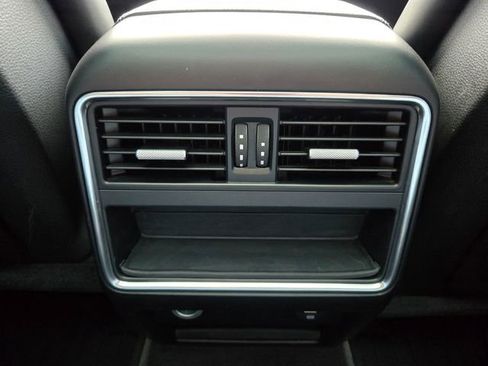 Used 2019 Porsche Cayenne image 33