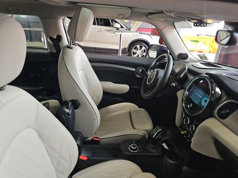 Used 2023 MINI Cooper SE FWD image 6