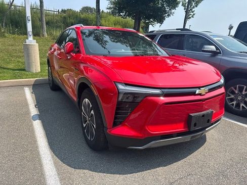 Certified 2024 Chevrolet Blazer EV LT AWD/4WD image 5