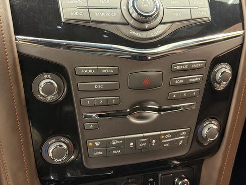 Used 2019 Nissan Armada Platinum w/ Captain's Chairs Package RWD image 19
