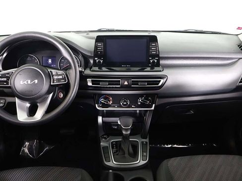 Used 2023 Kia Seltos LX image 32