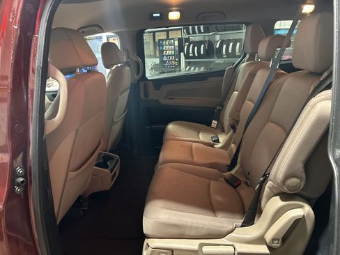 Used 2020 Honda Odyssey EX image 23