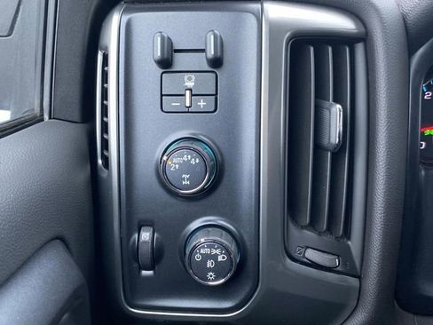 Used 2019 Chevrolet Silverado 1500 LT w/ All Star Edition image 20