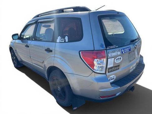 Used 2011 Subaru Forester 2.5X w/ Popular Equipment Group 1A AWD/4WD image 3