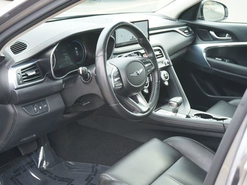 Used 2022 Genesis G70 2.0T image 12