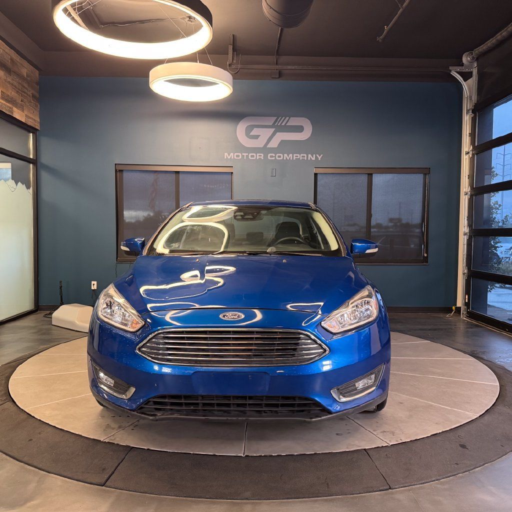 Used 2018 Ford Focus Titanium w/ Titanium Technology Package FWD image 8