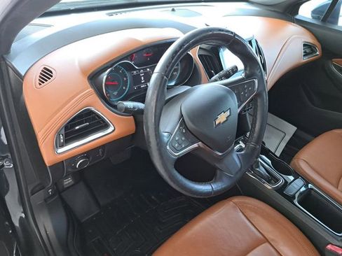 Used 2018 Chevrolet Cruze LT w/ Leather Package image 7