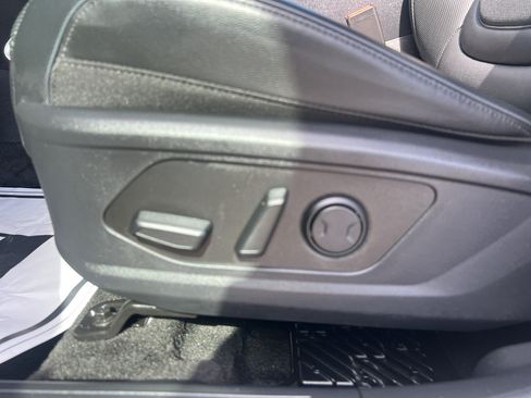 Used 2024 Hyundai Tucson Limited AWD/4WD image 11