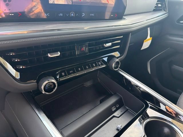 New 2026 Chevrolet Tahoe LS w/ LS Custom Edition AWD/4WD image 18
