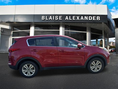 Used 2018 Kia Sportage LX AWD/4WD image 2