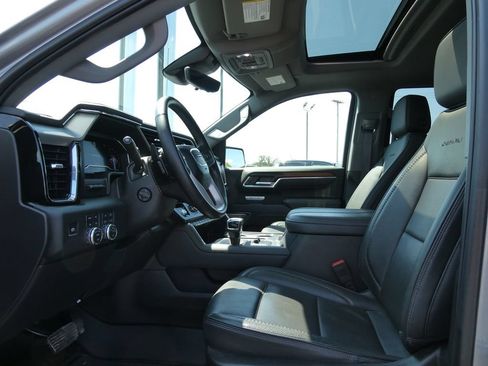 Certified 2025 GMC Sierra 1500 Denali w/ Technology Package AWD/4WD image 23