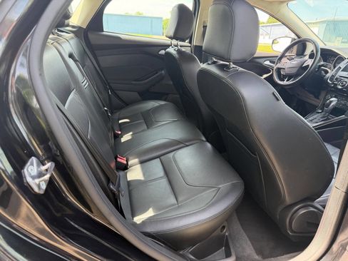 Used 2015 Ford Focus Titanium FWD image 14