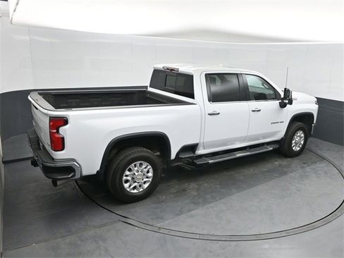 Used 2024 Chevrolet Silverado 2500 LTZ w/ LTZ Convenience Package image 33