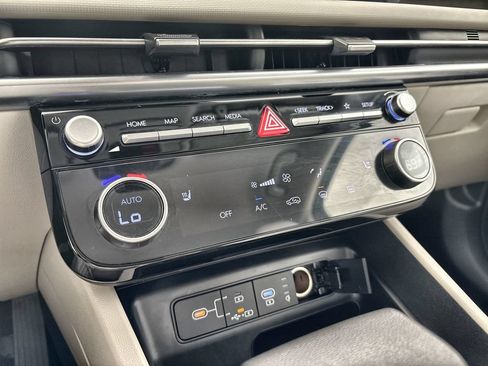 Certified 2025 Hyundai Tucson SEL FWD image 16