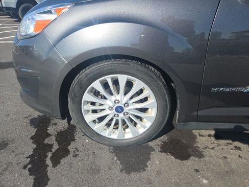 Used 2018 Ford C-MAX SE w/ Equipment Group 202A image 17