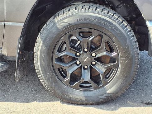 Used 2022 RAM 1500 Tradesman w/ SXT Appearance Group image 9