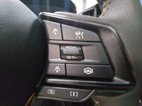 Used 2025 Subaru Crosstrek 2.5i Wilderness w/ Crosstrek Mirror Package AWD/4WD image 19