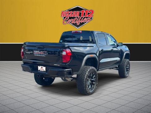 Used 2023 GMC Canyon AT4 w/ AT4 Premium Package AWD/4WD image 7