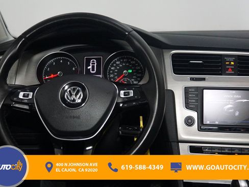 Used 2017 Volkswagen Golf S image 5