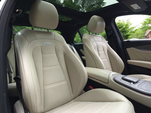 Used 2021 Mercedes-Benz E 53 AMG 4MATIC Sedan image 21