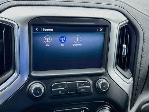 Used 2020 Chevrolet Silverado 1500 LT w/ Trailering Package AWD/4WD image 11