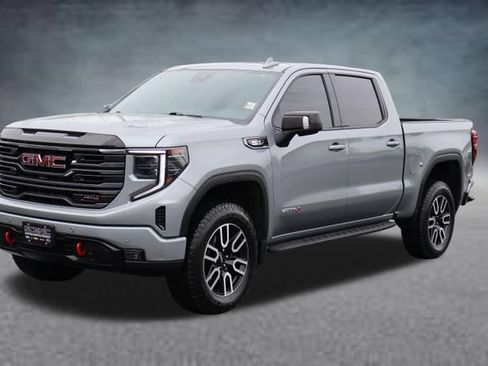 Used 2025 GMC Sierra 1500 AT4 w/ AT4 Premium Package AWD/4WD image 28
