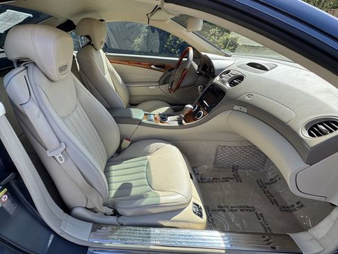 Used 2009 Mercedes-Benz SL 550 image 35