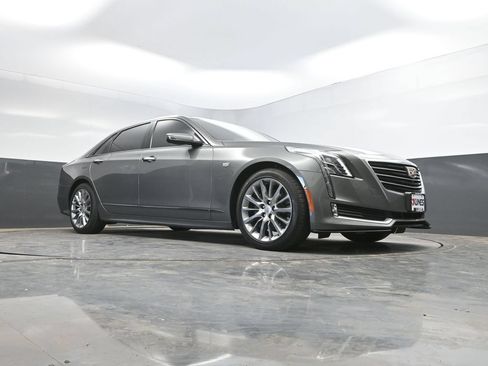 Used 2017 Cadillac CT6 Luxury AWD/4WD image 34