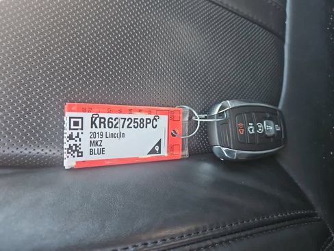 Used 2019 Lincoln MKZ Reserve w/ Luxury Package AWD/4WD image 21