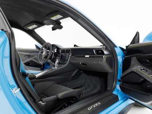 Used 2018 Porsche 911 GT2 RS RWD image 34
