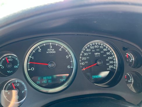Used 2012 GMC Yukon XL Denali AWD/4WD image 20