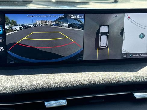 Used 2022 Genesis GV70 2.5T w/ Advanced Package image 14