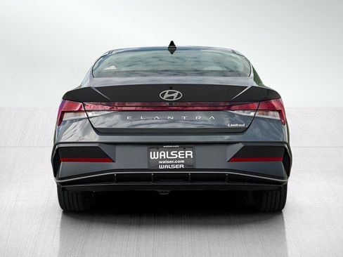 New 2026 Hyundai Elantra Limited FWD image 5