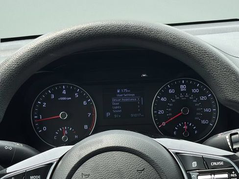 Used 2019 Kia Forte LXS FWD image 21
