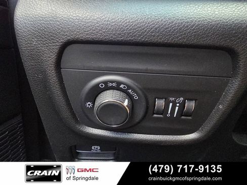 Used 2023 Jeep Grand Cherokee L Laredo AWD/4WD image 13