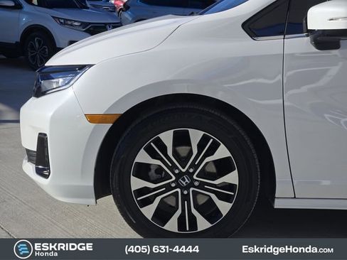 Used 2025 Honda Odyssey Elite image 8