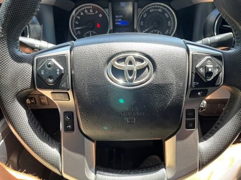 Used 2021 Toyota Tacoma SR5 RWD image 23