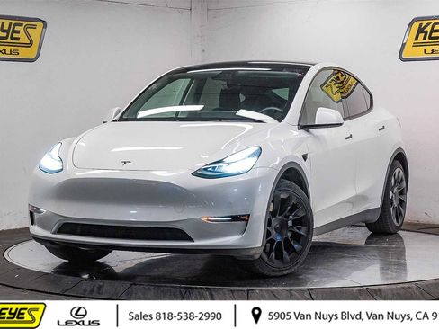 Used 2021 Tesla Model Y 2WD image 1