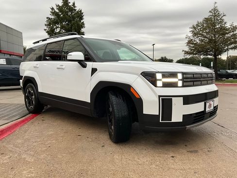 Used 2025 Hyundai Santa Fe SEL image 5