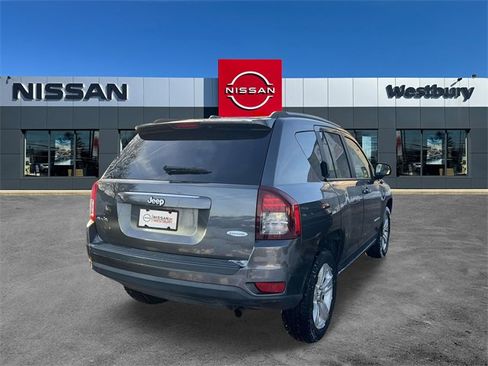 Used 2017 Jeep Compass Latitude image 8