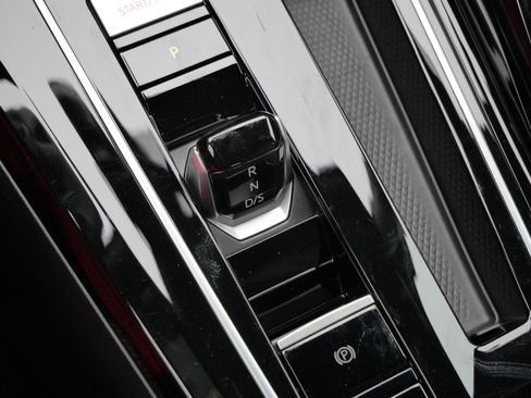 Certified 2024 Volkswagen GTI S image 25