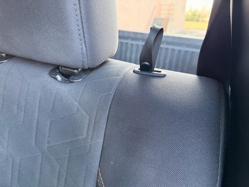 Used 2019 Toyota Tacoma TRD Off-Road image 16